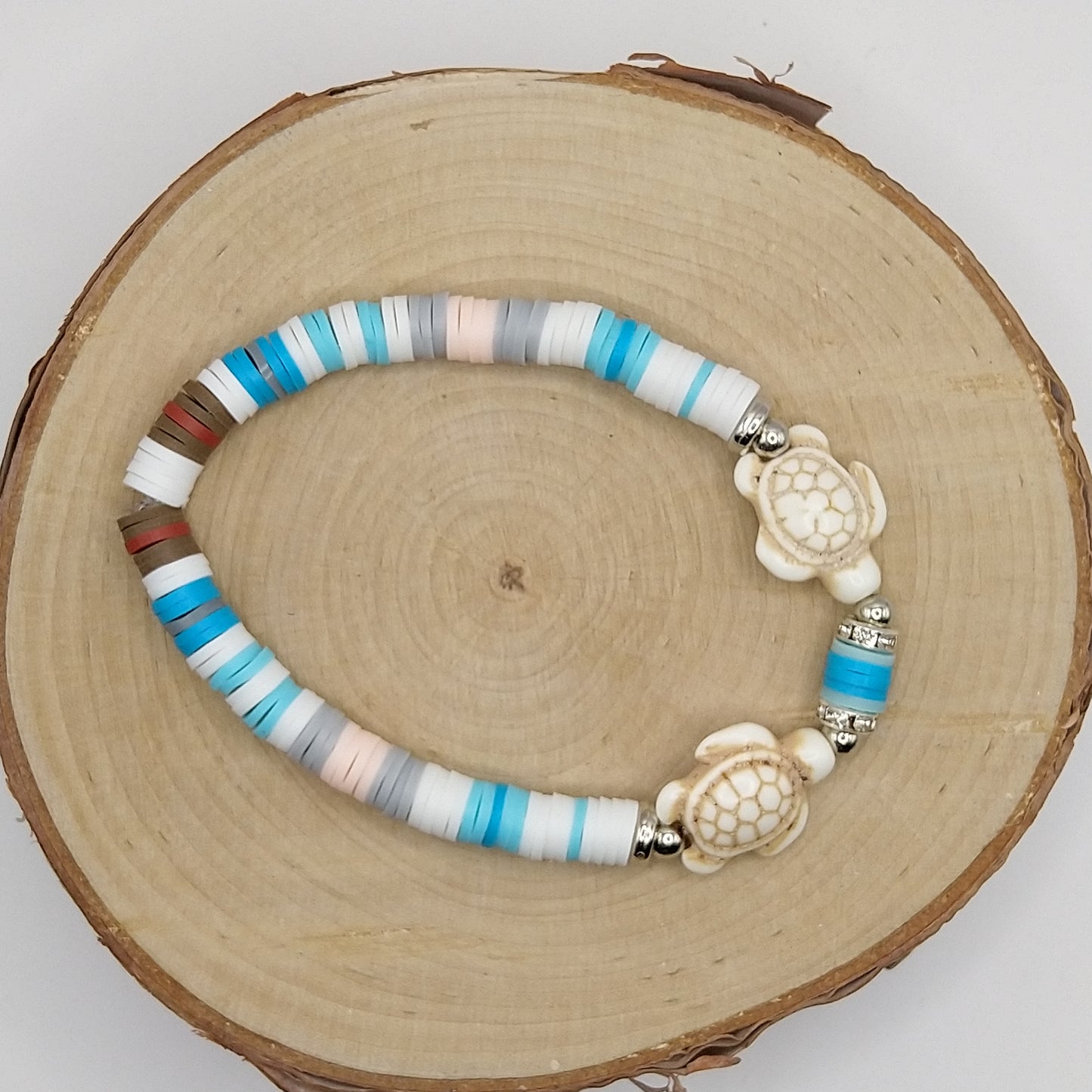Heishi Bead Bracelet - White Turtle V1
