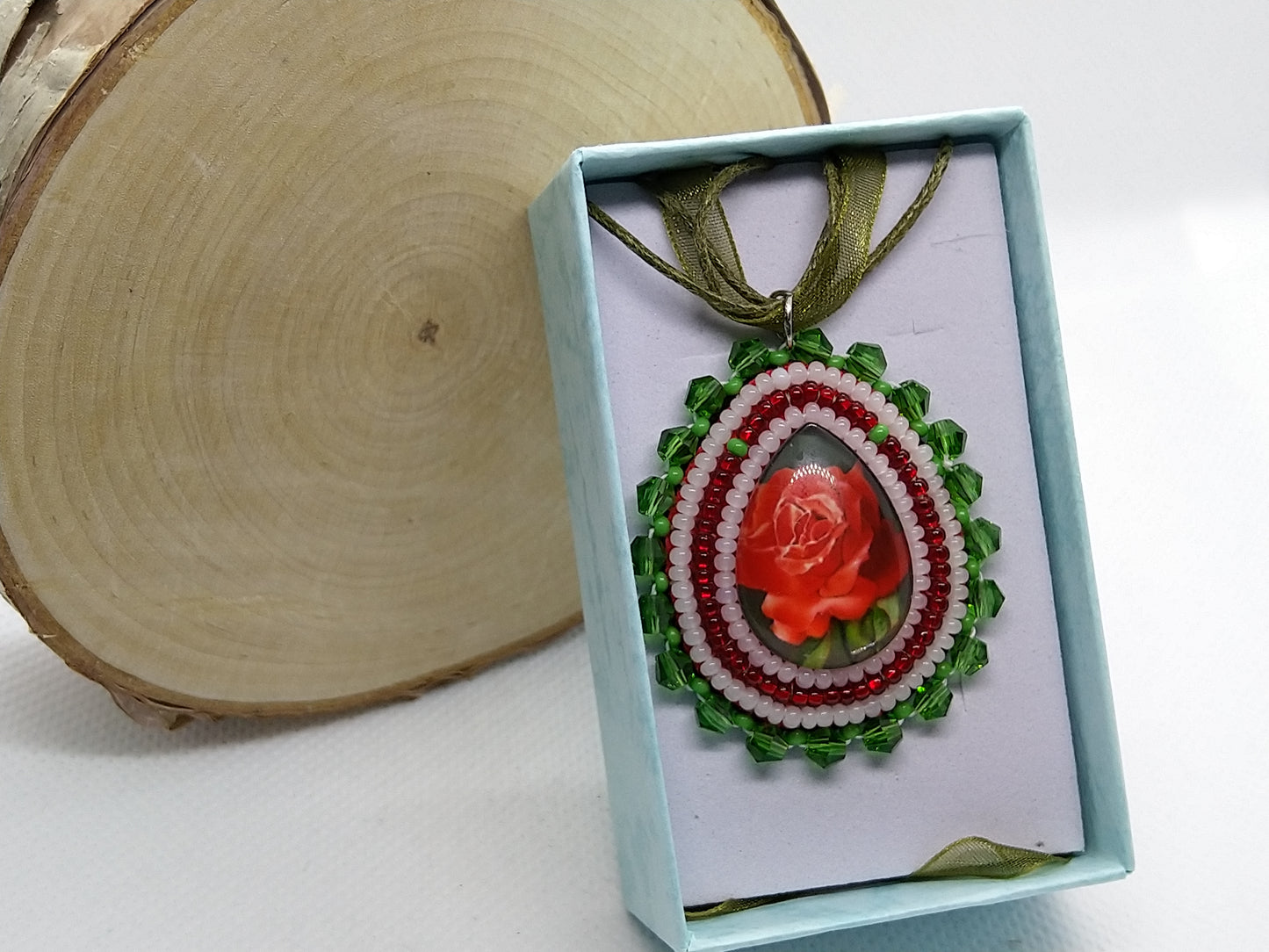 Necklace - Rose Garden - tinartist - beaded jewelry