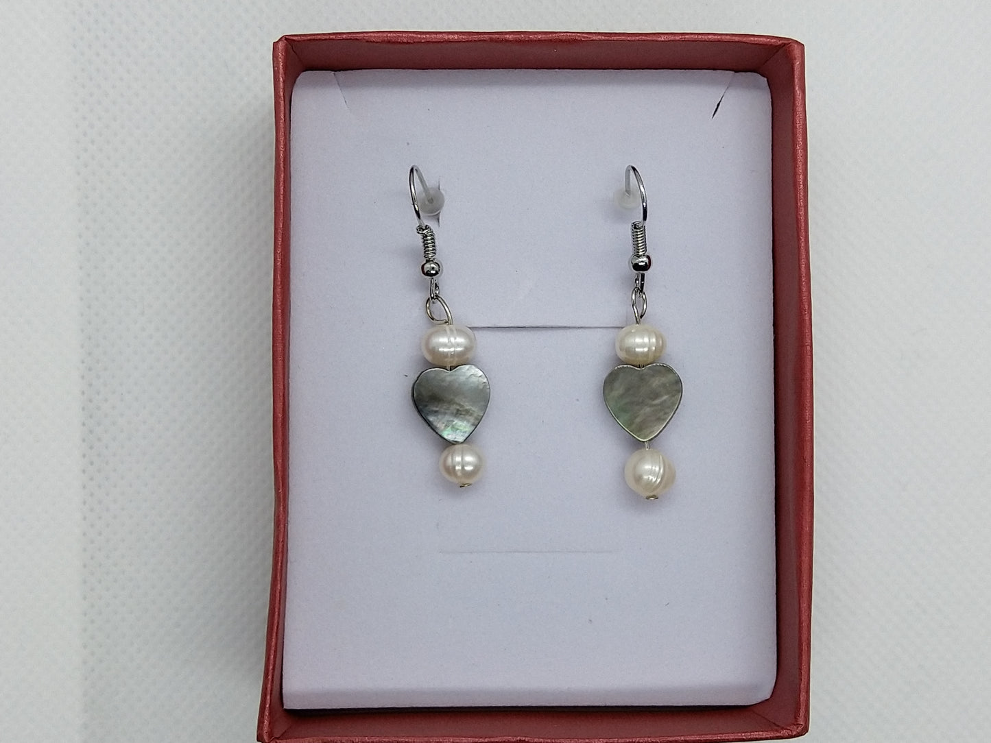 Earrings - Fresh Water Pearls w/Mother of Pearl_short - tinartist - beaded jewelry