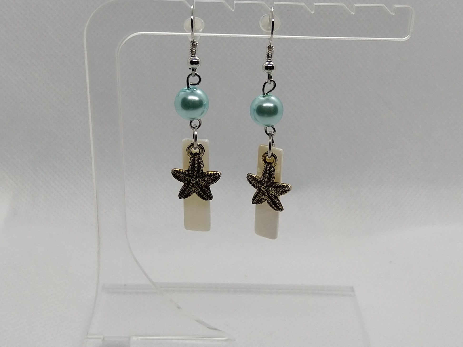 Earrings - Starfish w/mother of pearl_small - tinartist - beaded jewelry