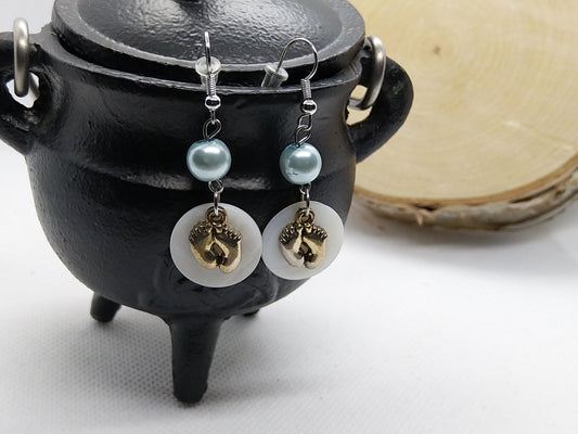 Earrings - Baby Feet w/Mother of Pearl - tinartist - beaded jewelry