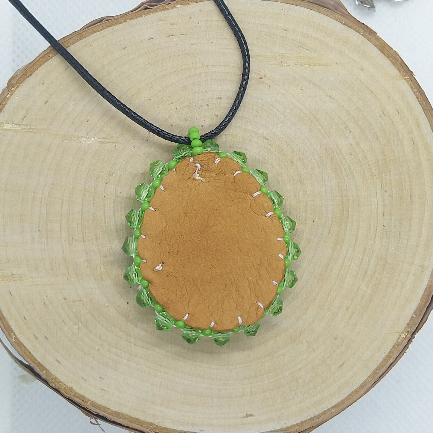 Necklace - Avocado